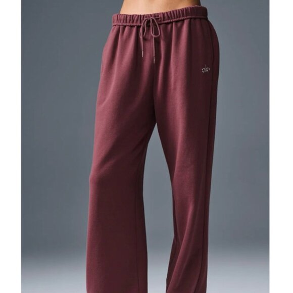 Alo Accolade Straight Leg Sweatpant NWT Burgundy Truffle - Picture 2 of 5